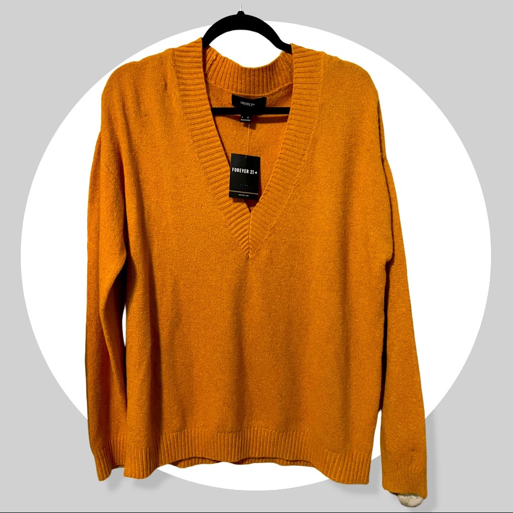 NWT Forever21 Mustard V-neck Sweeter